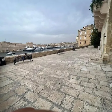 Three Cities Seafront Retreat * Senglea