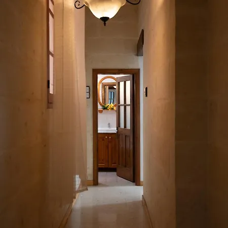 Three Cities Seafront Retreat Apartment Senglea