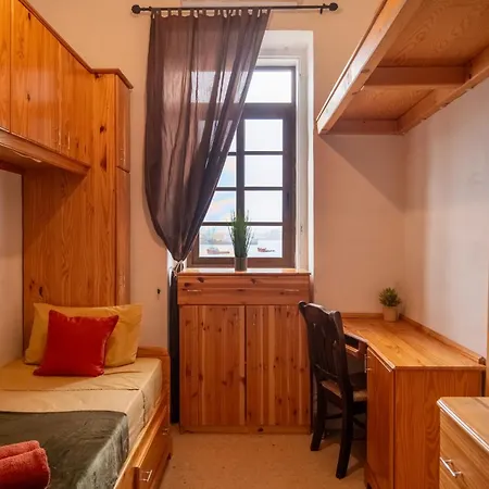 Three Cities Seafront Retreat Apartment *